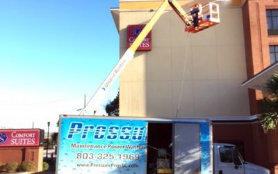 3 Reasons You Need Commercial Pressure Washing Before the Holidays